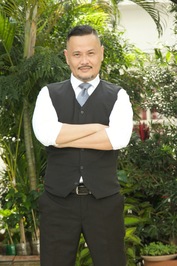 Dean Francis Alfar