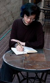 Vivian Caethe